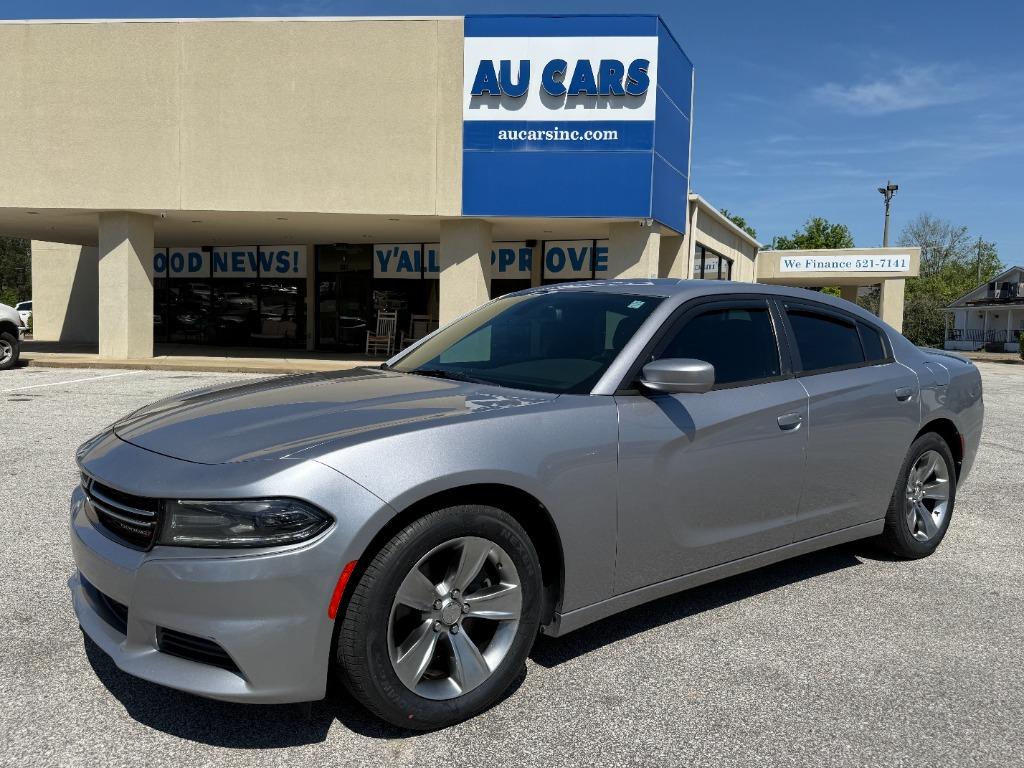 2015 Dodge Charger SE's photo