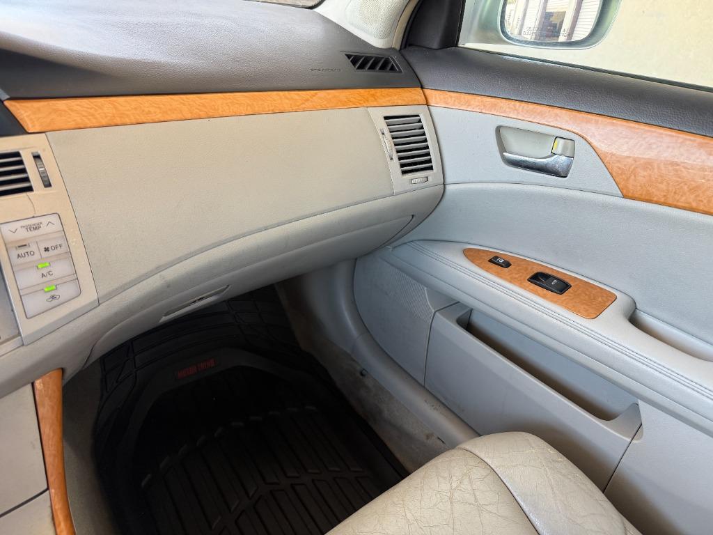 2007 Toyota Avalon XLS - Photo 16