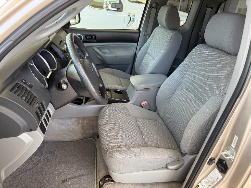 2008 Toyota Tacoma SR5 photo 18