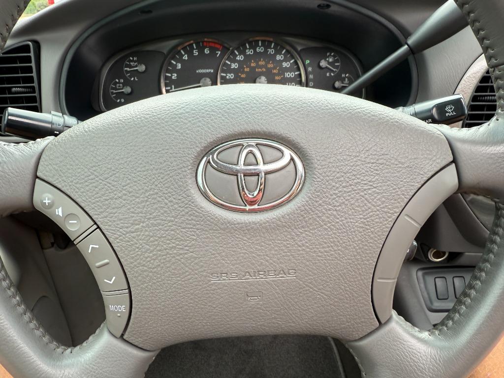 2007 Toyota Sequoia Limited photo 2