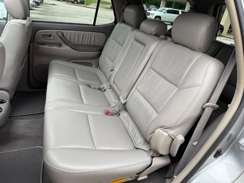 2007 Toyota Sequoia Limited photo 22