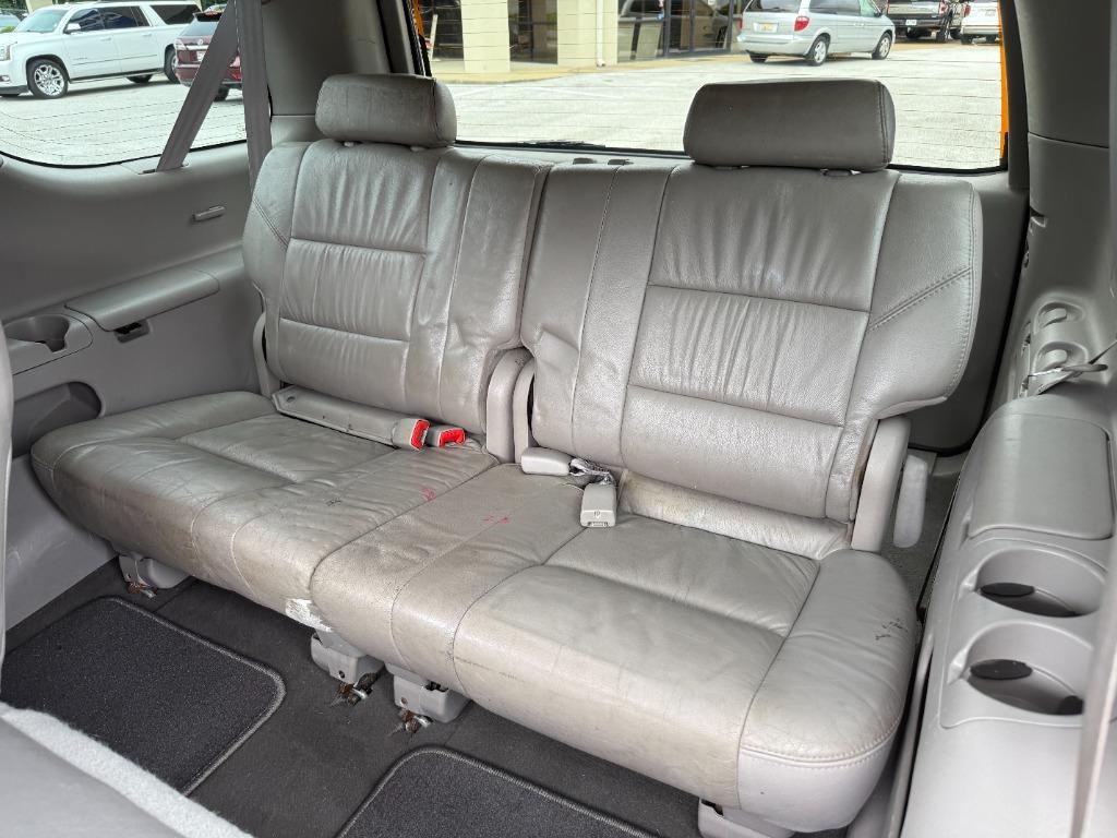 2007 Toyota Sequoia Limited photo 23