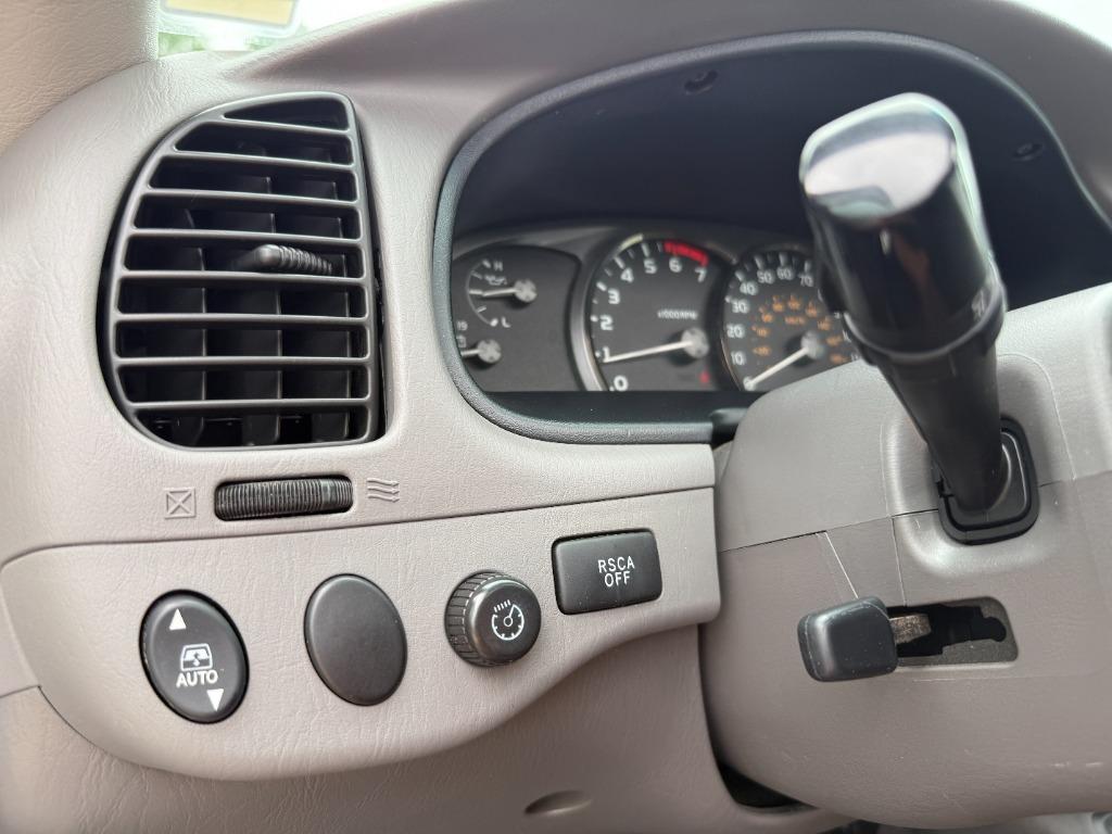 2007 Toyota Sequoia Limited photo 13
