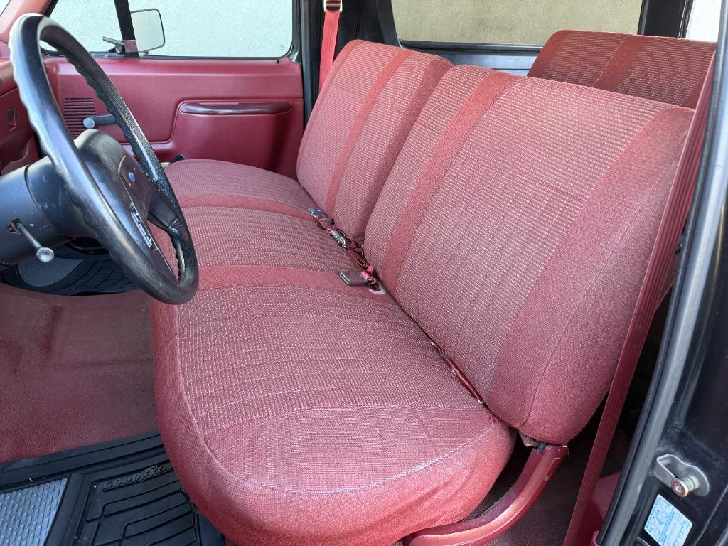 1987 Ford Bronco - Photo 18