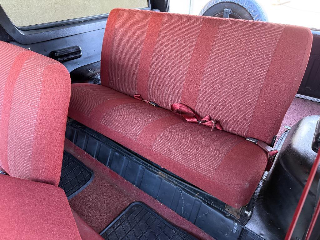 1987 Ford Bronco - Photo 19