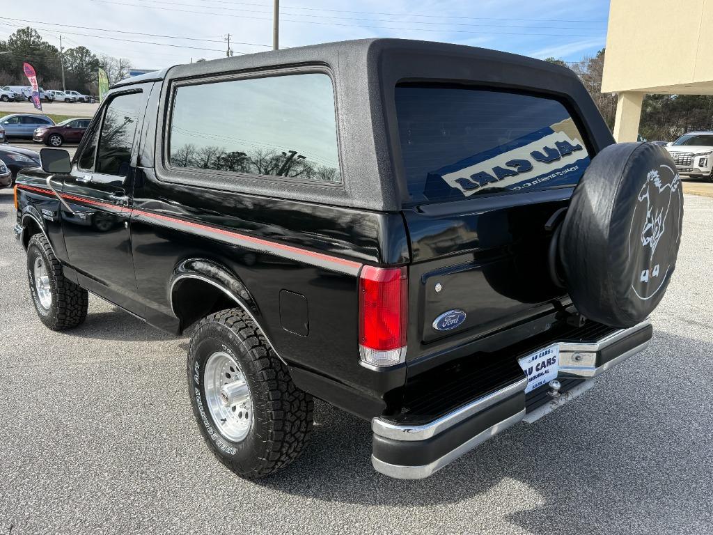 1987 Ford Bronco - Photo 8