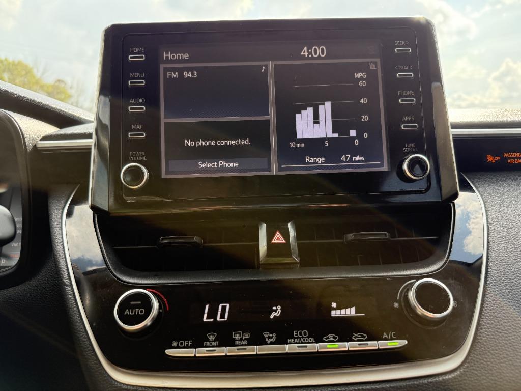 2020 Toyota Corolla LE - Photo 17