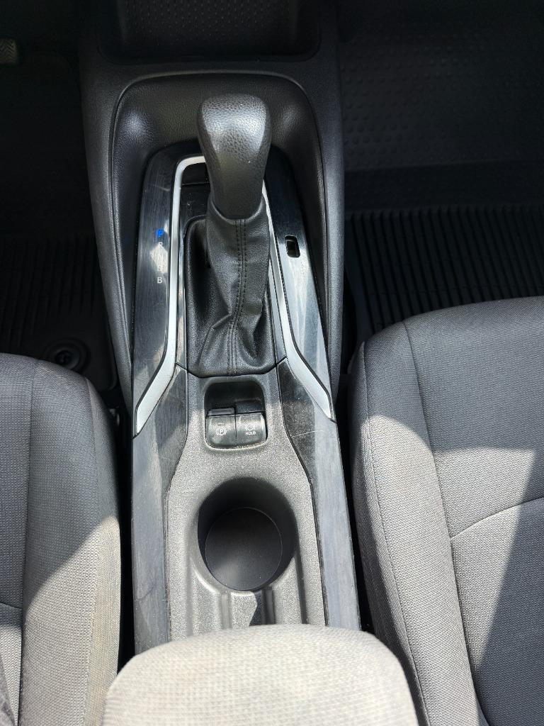 2020 Toyota Corolla LE - Photo 19